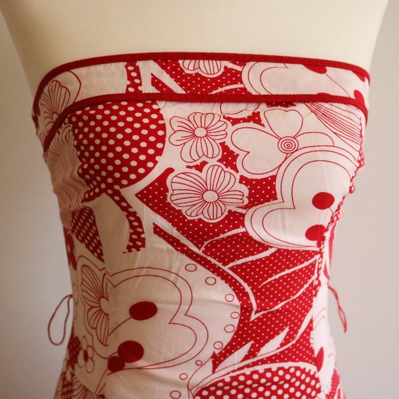 Vintage-Inspired Polka Dot Floral Strapless Dress - Picture 4 of 12